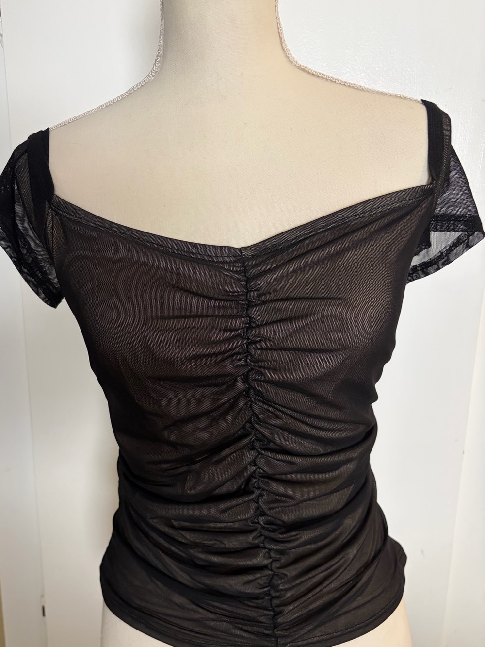 NWT G By Guess Saylor Off Shoulder Black Ruched Sheer Cap Sleeve Top